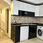Tyana Home-1 Apartament *