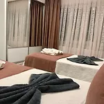 Tyana Home-1 Apartament *